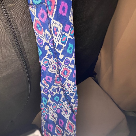 Colorful Geometric Pattern Scarf - Picture 3 of 5